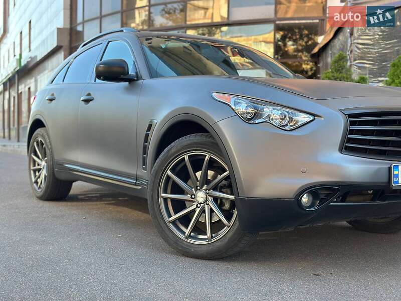 Infiniti-29