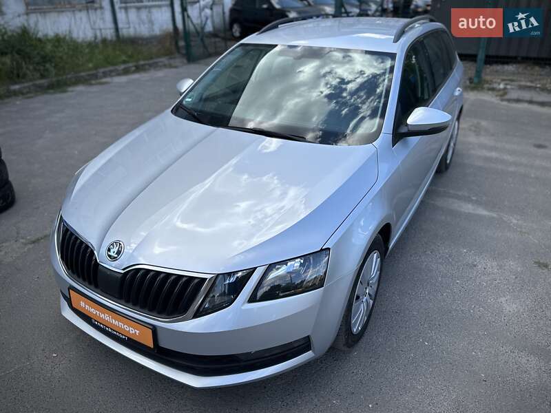 Skoda-90