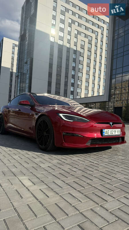 Tesla-31