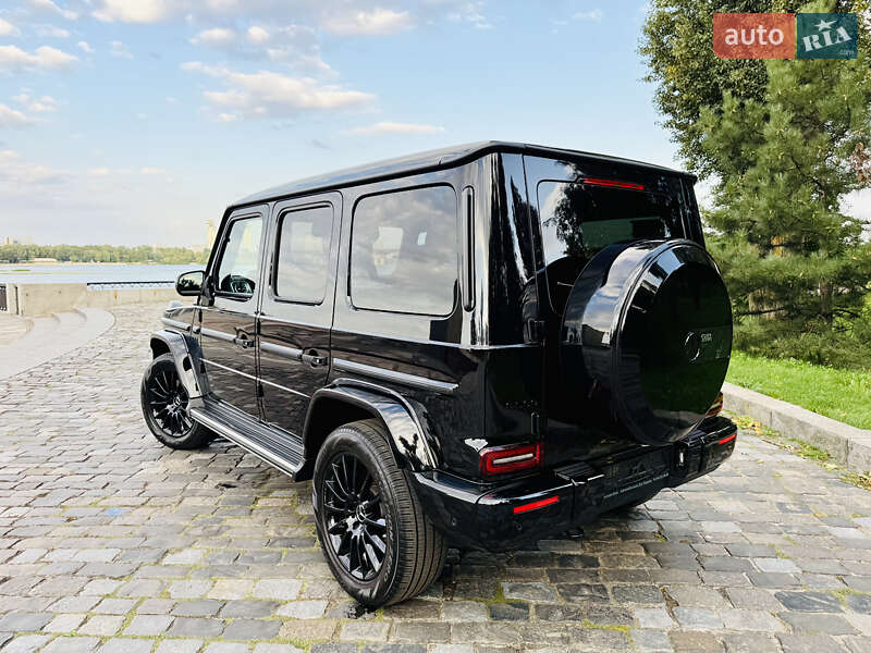 Mercedes-Benz-295