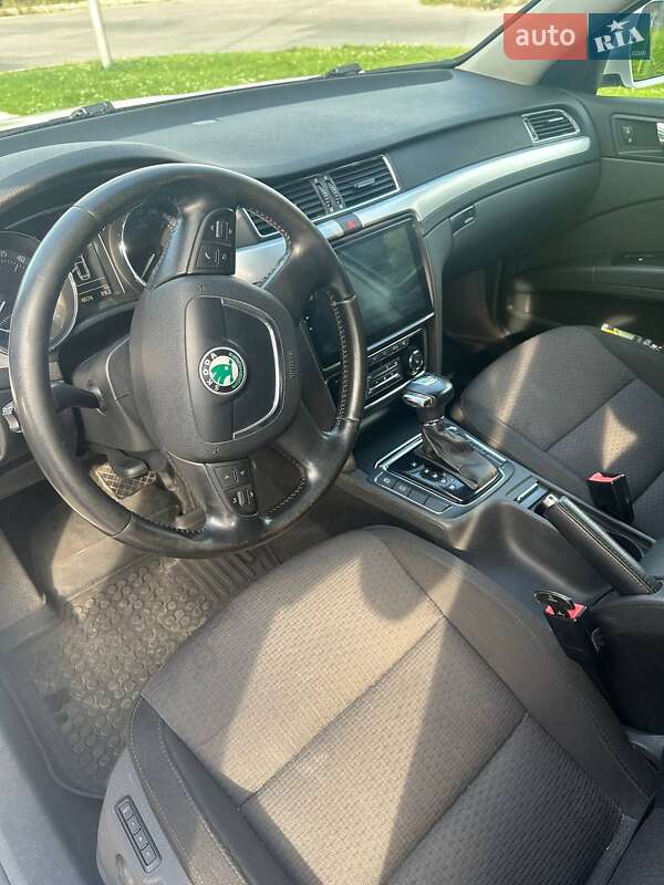 Skoda-12