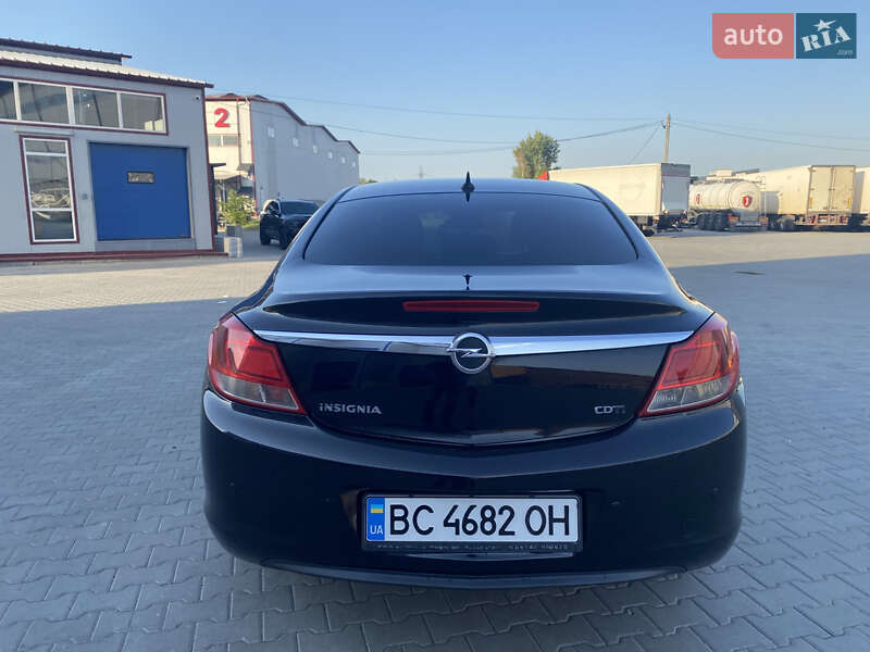 Opel Insignia 2009