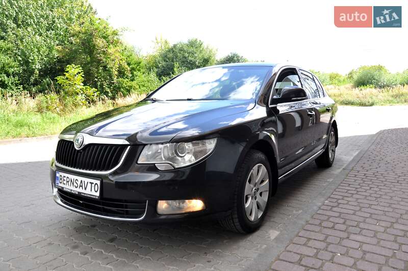 Skoda Superb 2011