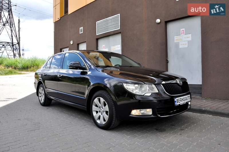 Skoda Superb 2011