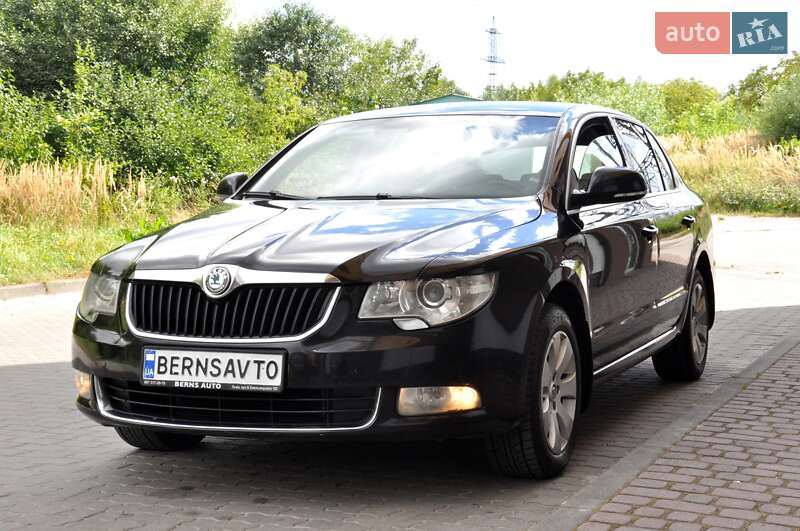 Skoda Superb 2011