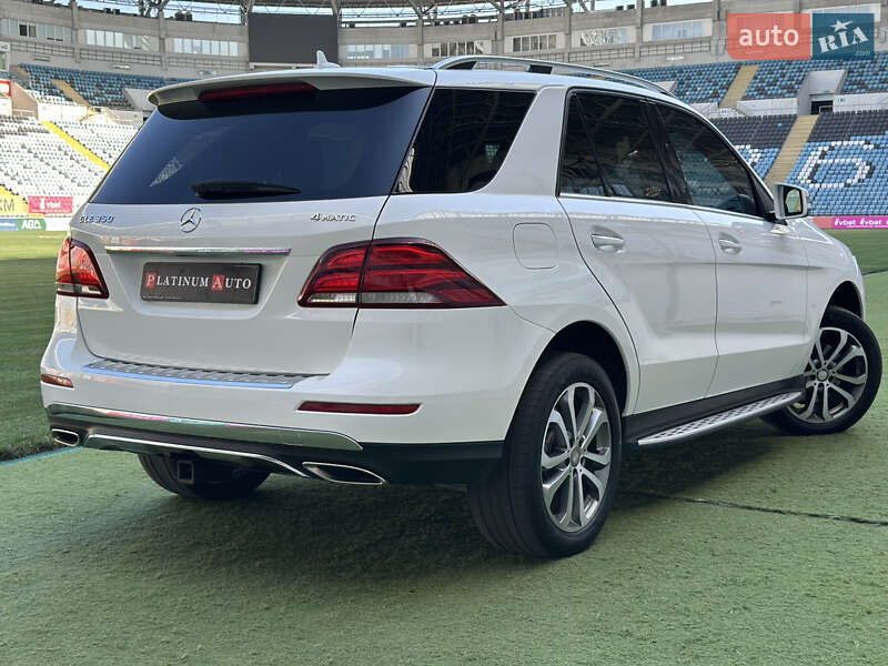 Mercedes-Benz GLE-Class 2016