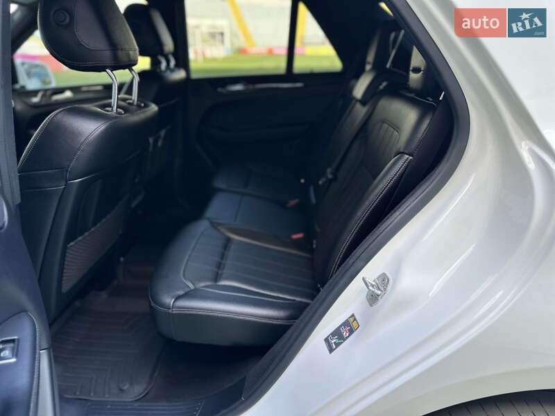 Mercedes-Benz GLE-Class 2016