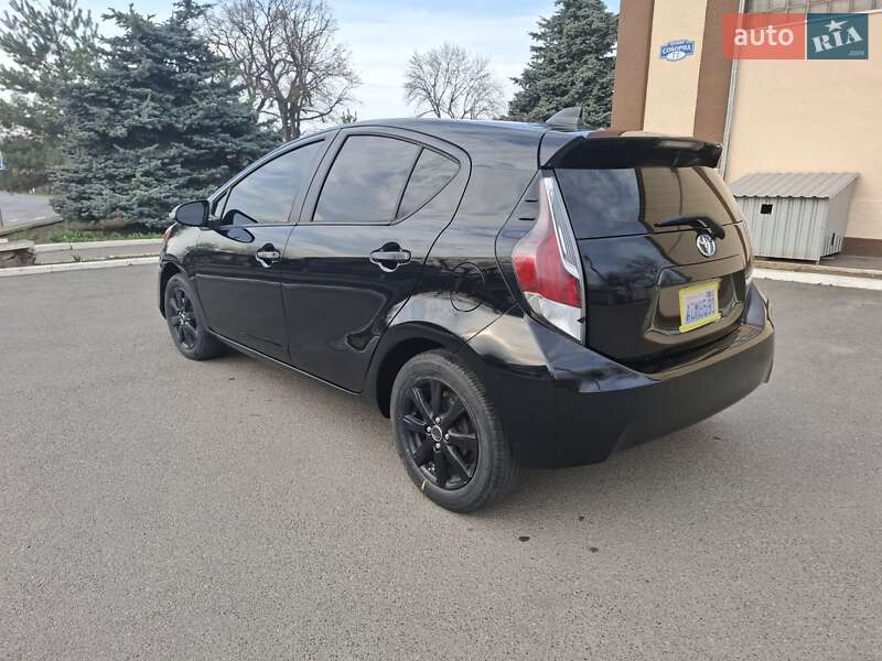 Toyota Prius 2016