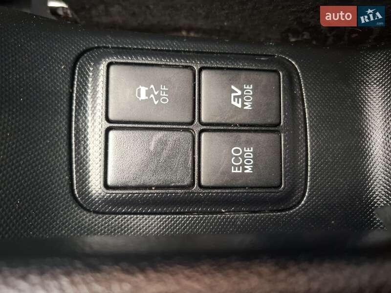 Toyota Prius 2016