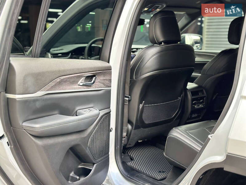 Jeep Grand Cherokee 2023