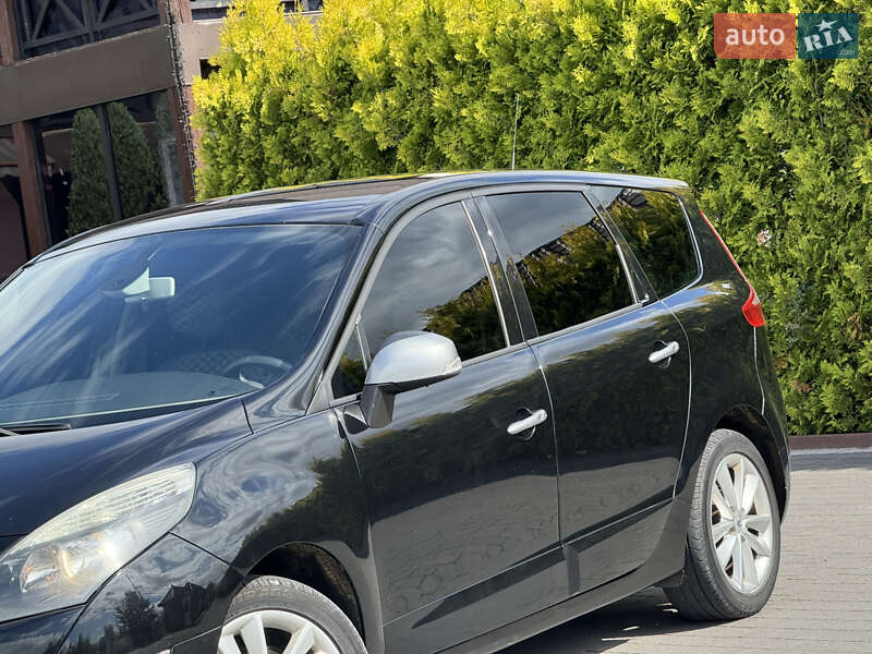 Renault Grand Scenic 2010