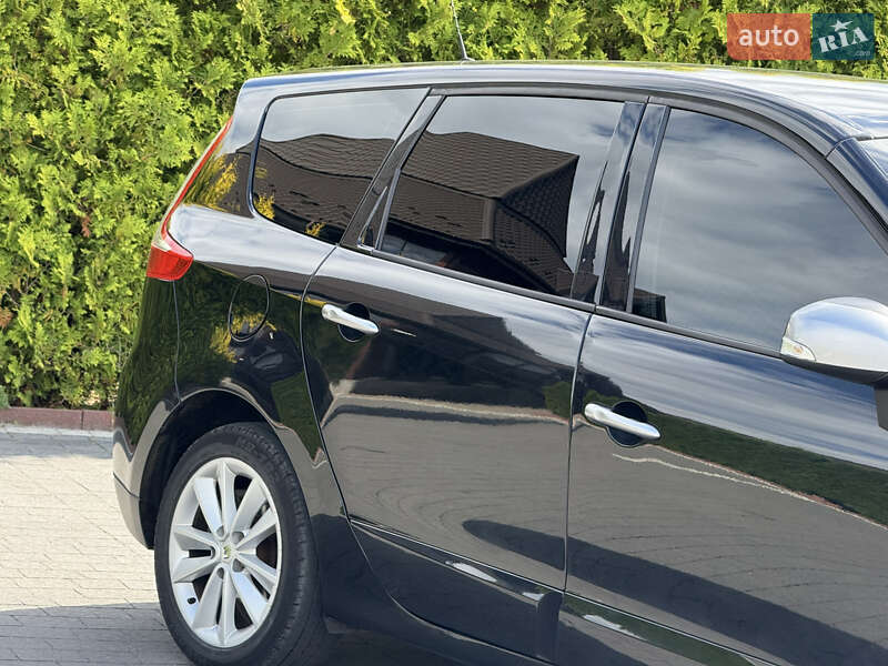 Renault Grand Scenic 2010