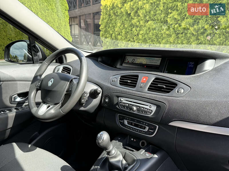 Renault Grand Scenic 2010