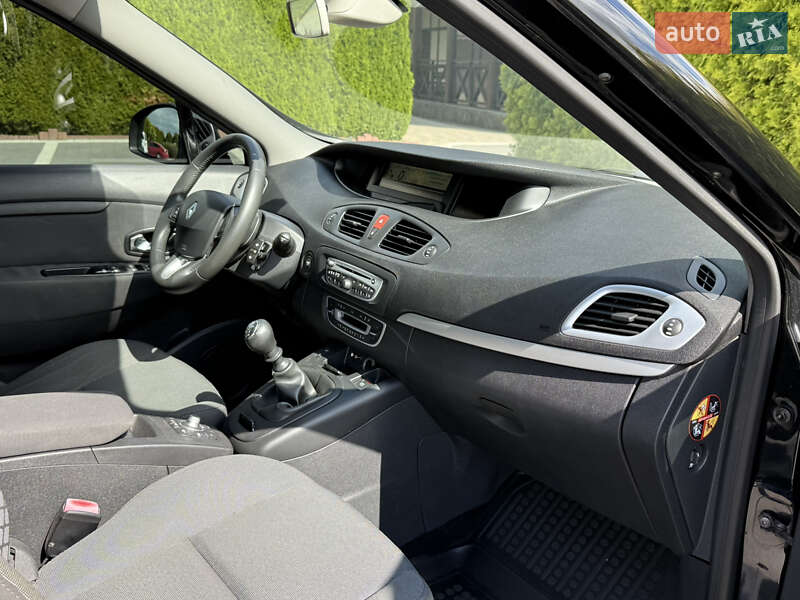 Renault Grand Scenic 2010