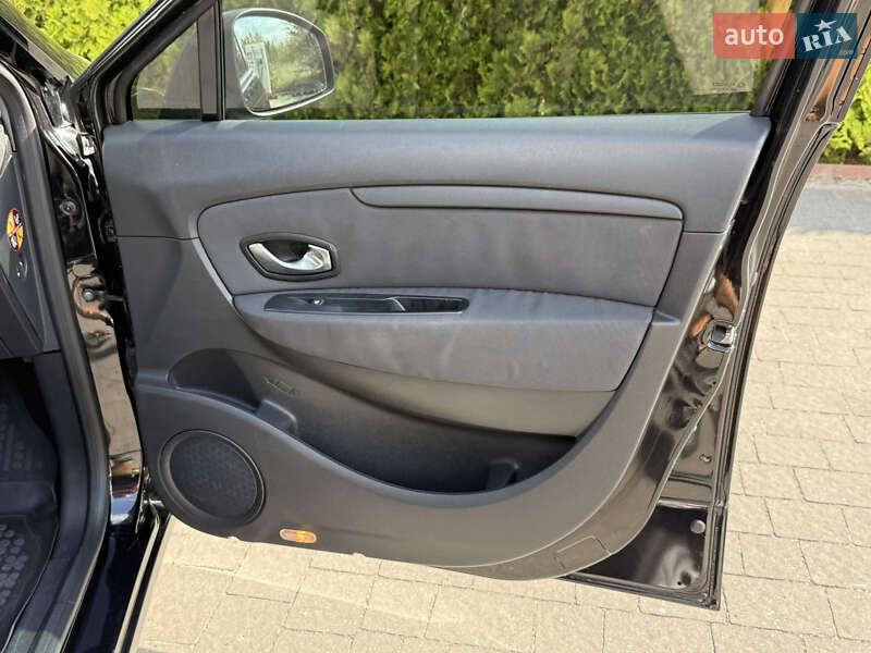 Renault Grand Scenic 2010