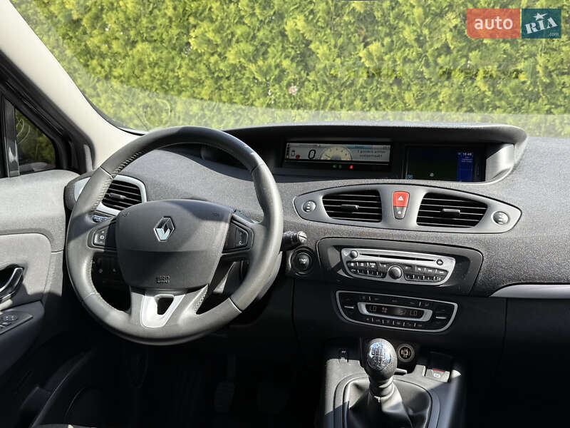 Renault Grand Scenic 2010