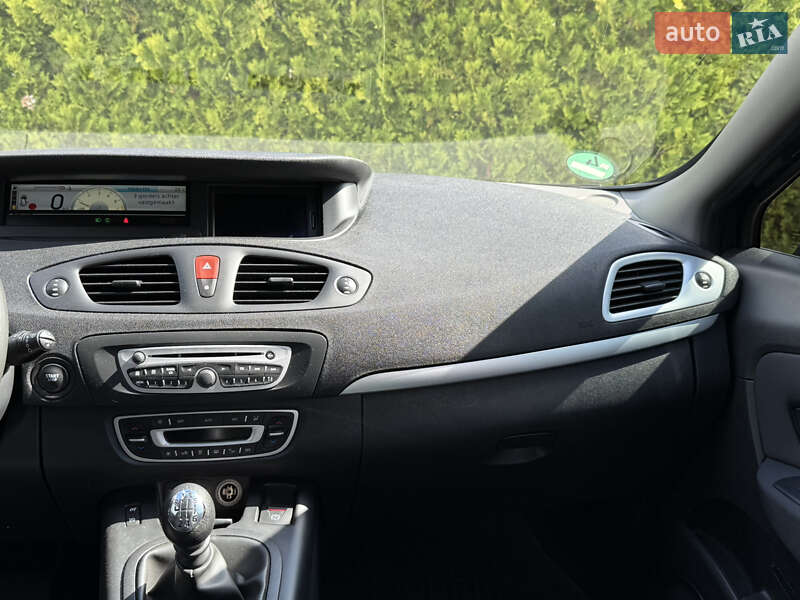 Renault Grand Scenic 2010