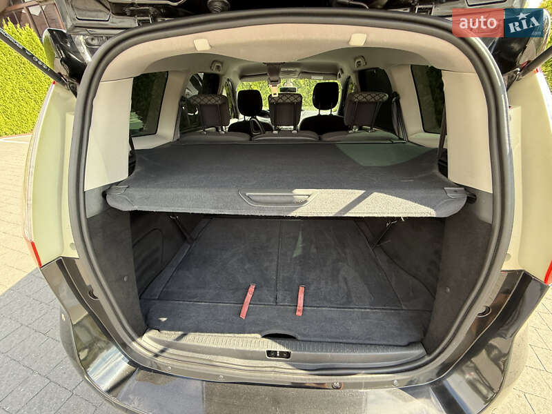 Renault Grand Scenic 2010