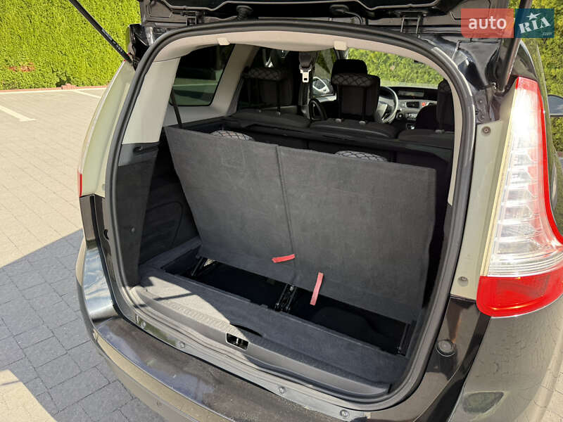 Renault Grand Scenic 2010