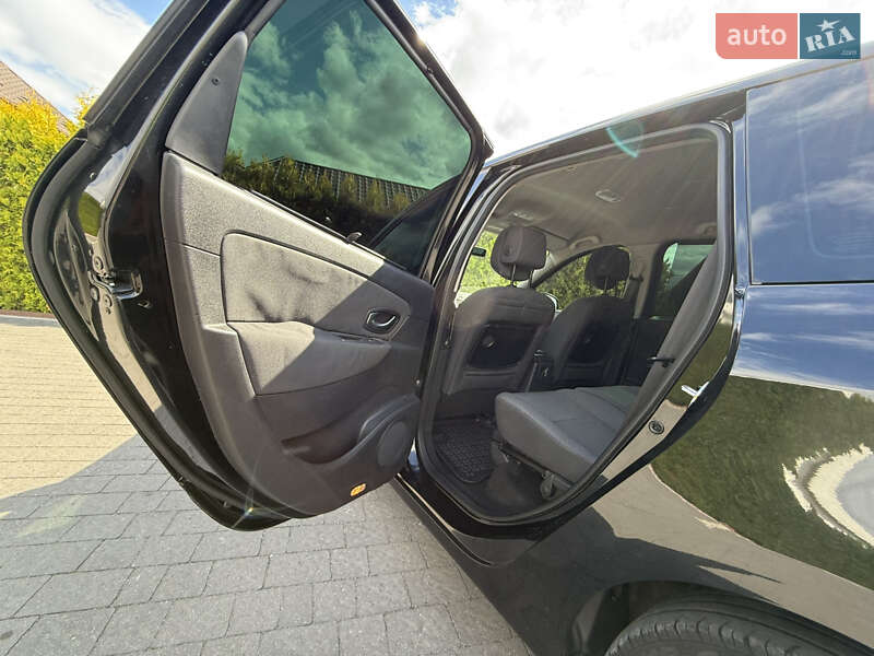 Renault Grand Scenic 2010