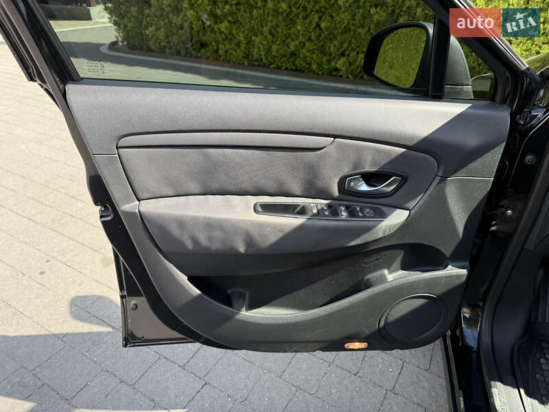 Renault Grand Scenic 2010