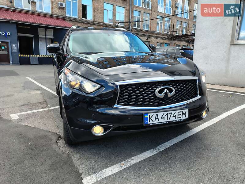 Infiniti-3