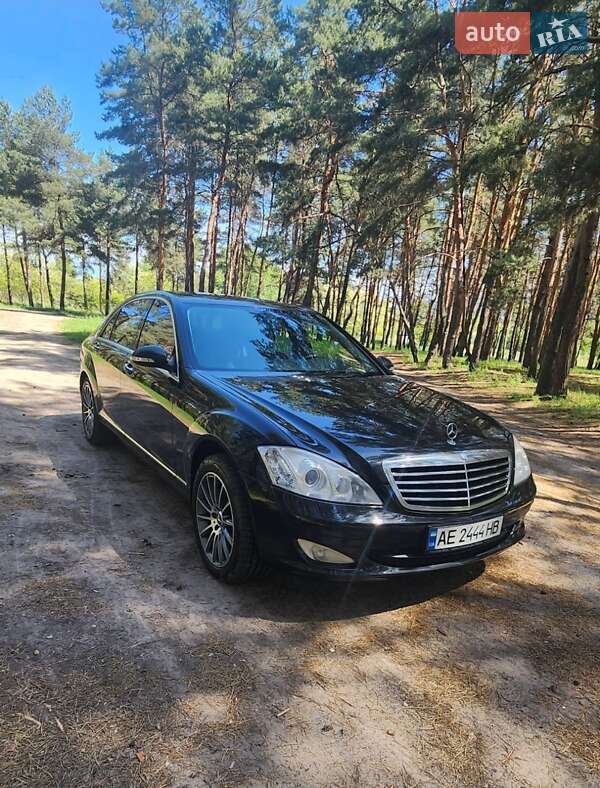 Mercedes-Benz S-Class 2007