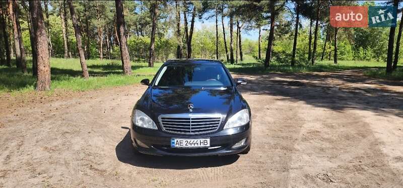 Mercedes-Benz S-Class 2007