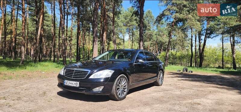 Mercedes-Benz S-Class 2007