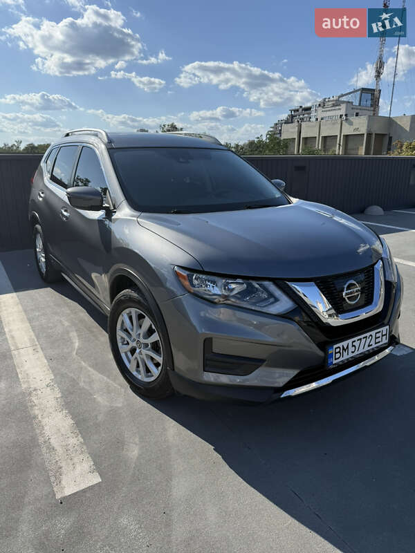 Nissan-8