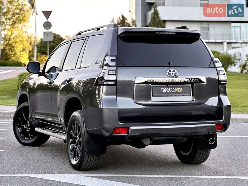 Toyota Land Cruiser Prado 2021