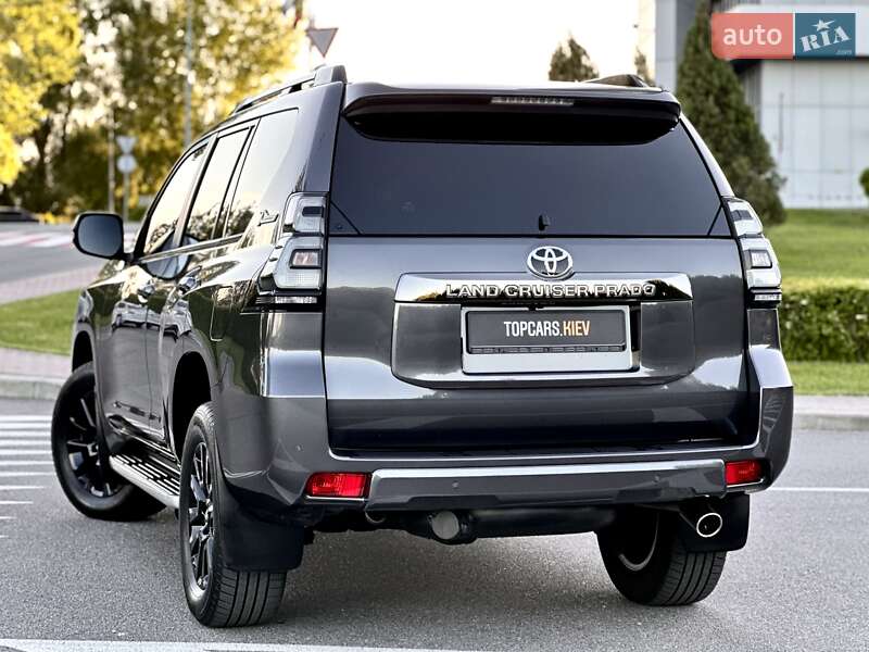Toyota Land Cruiser Prado 2021