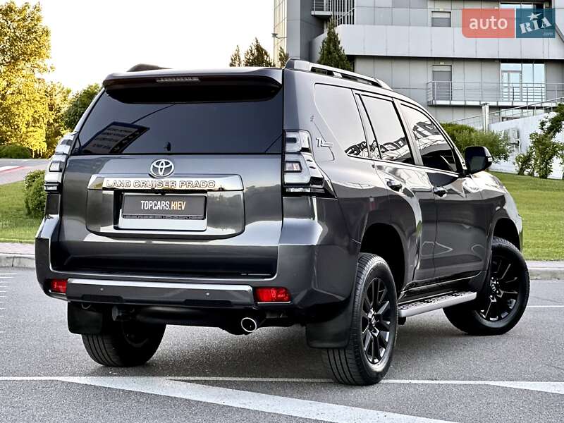 Toyota Land Cruiser Prado 2021