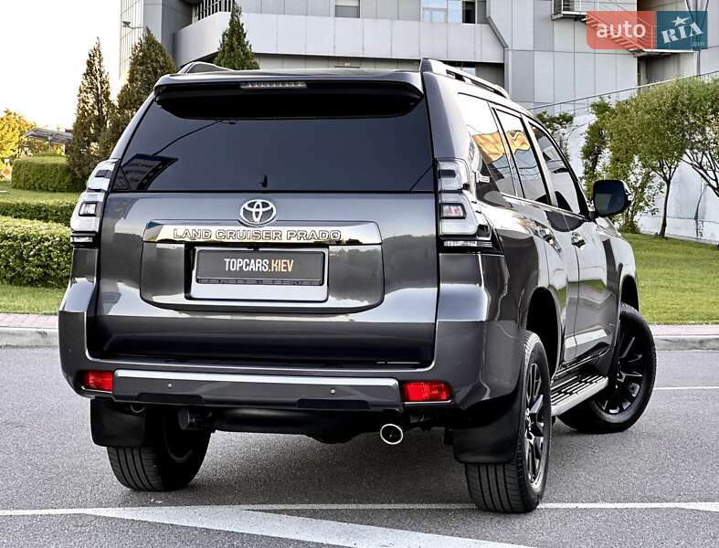 Toyota Land Cruiser Prado 2021