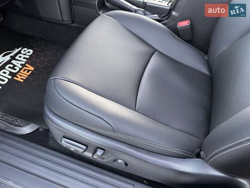 Toyota Land Cruiser Prado 2021