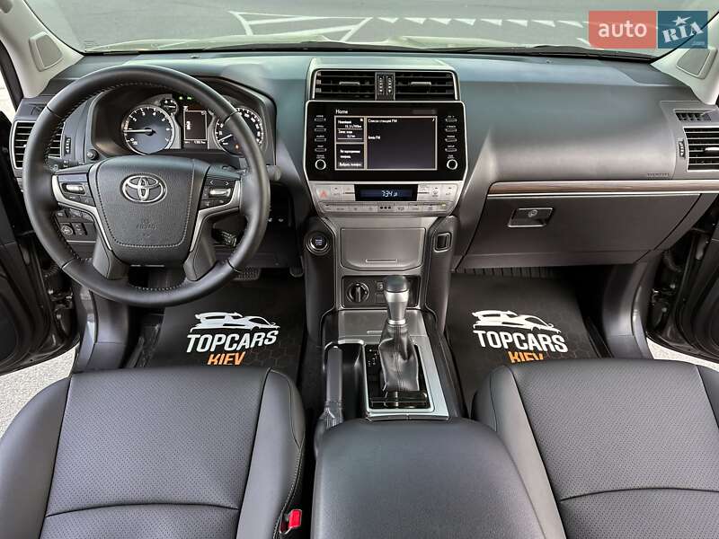 Toyota Land Cruiser Prado 2021