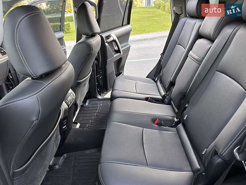 Toyota Land Cruiser Prado 2021