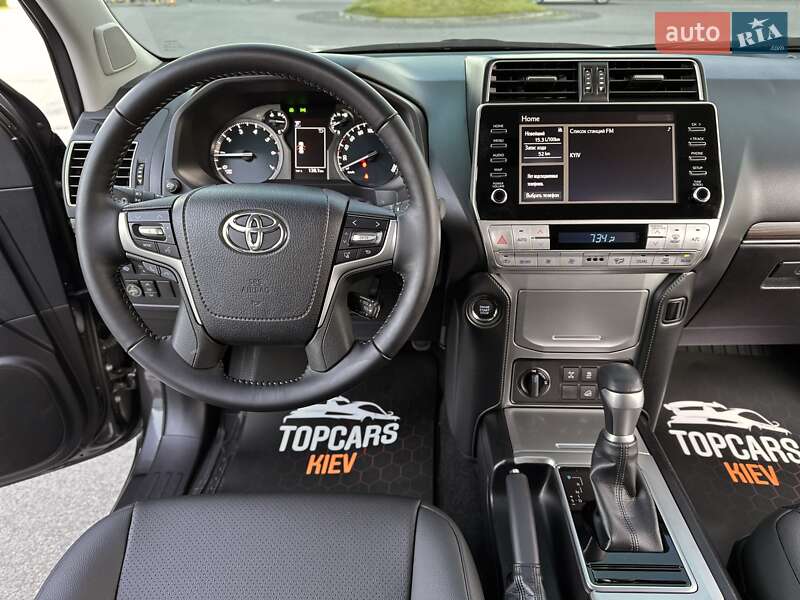 Toyota Land Cruiser Prado 2021