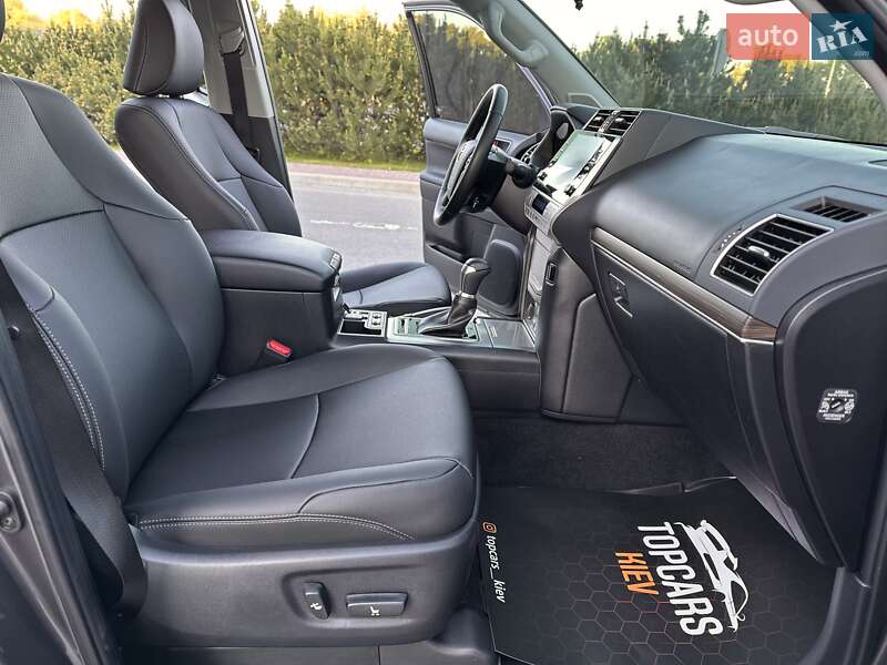 Toyota Land Cruiser Prado 2021