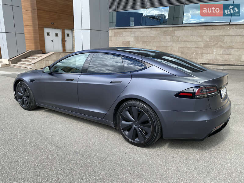 Tesla-34