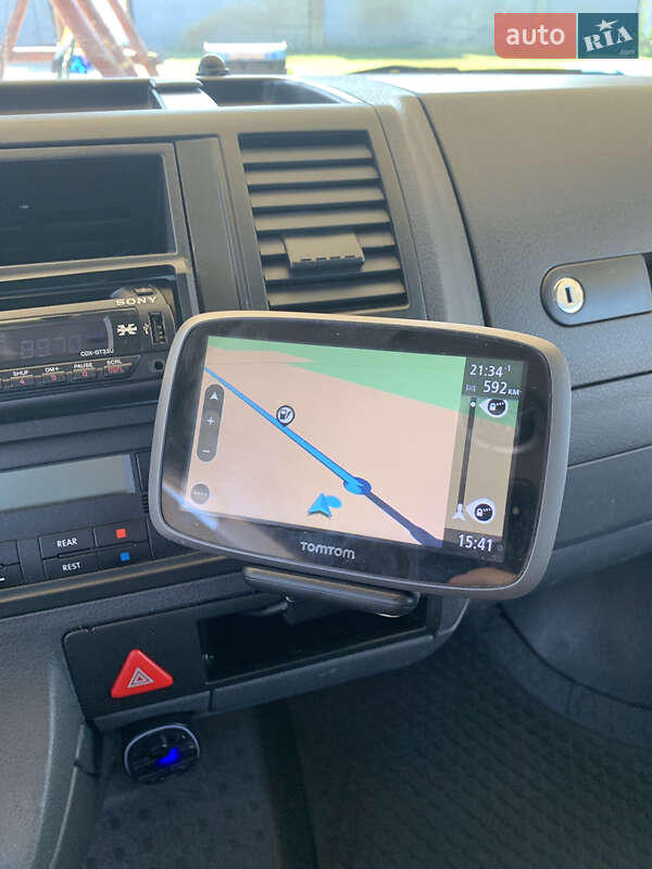 Volkswagen Caravelle 2009