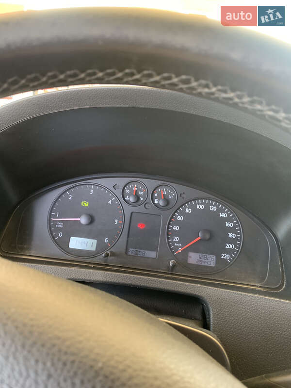 Volkswagen Caravelle 2009