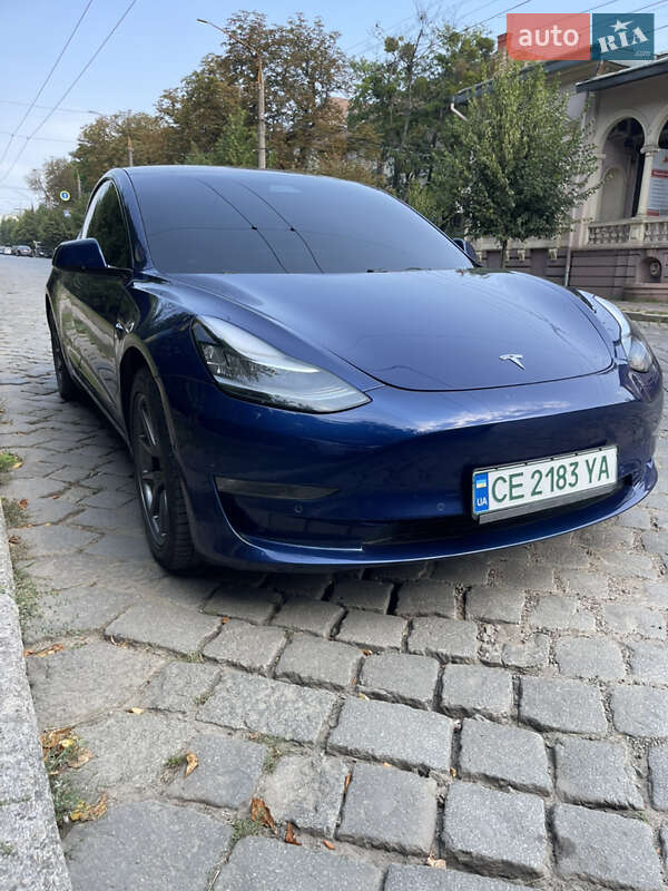 Tesla-0