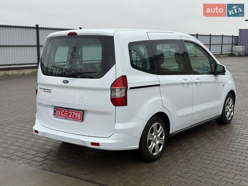 Ford Tourneo Courier 2017