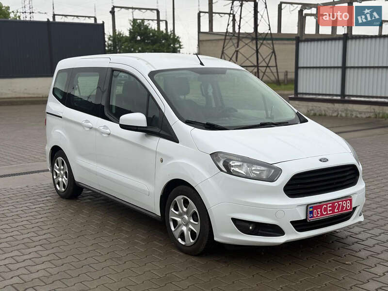 Ford Tourneo Courier 2017
