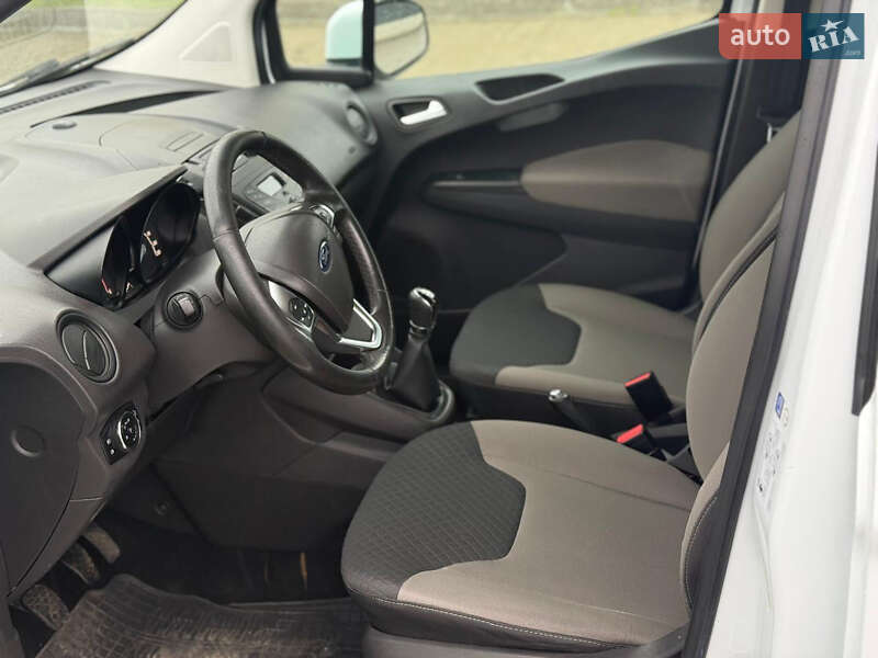 Ford Tourneo Courier 2017