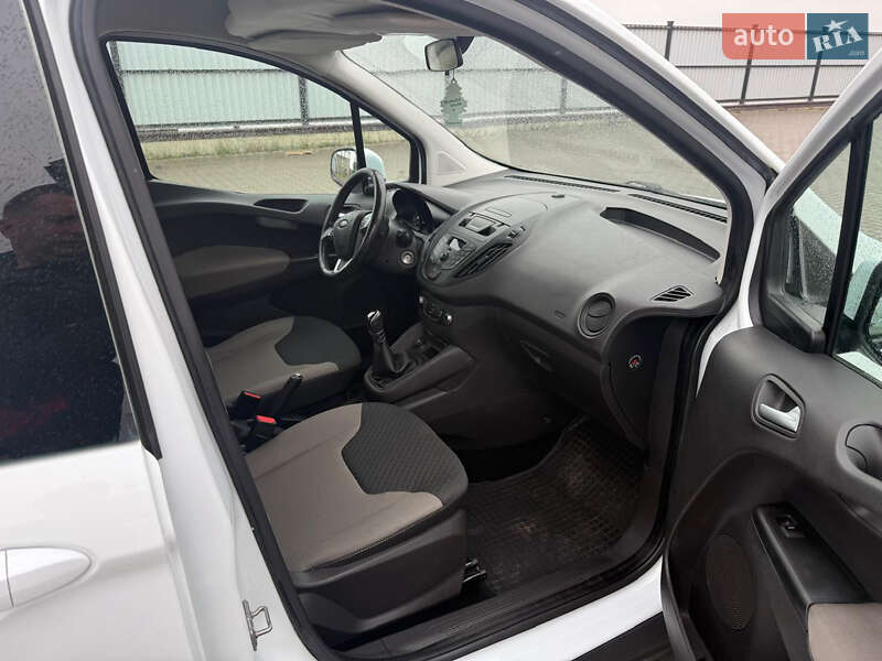 Ford Tourneo Courier 2017