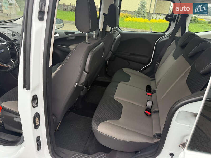 Ford Tourneo Courier 2017