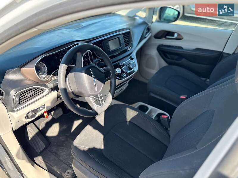 Chrysler Pacifica 2017