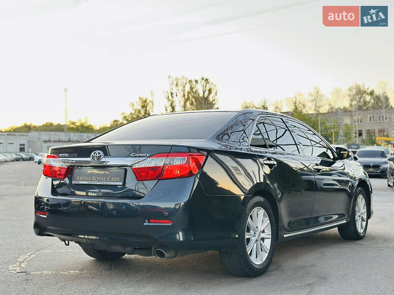 Toyota Camry 2012